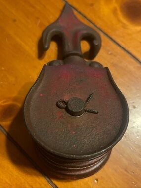 Vintage Red Iron pulley Decor with arrow with tie off Cleat